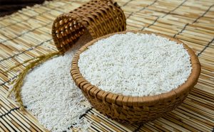 Giá gạo Ấn Độ giảm xuống mức thấp nhất trong 5 tháng, Việt Nam tăng mạnh