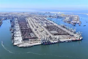 Ấn Độ bắt tay cảng Rotterdam số hóa cảng đến 2047